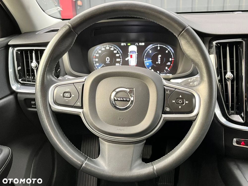 Volvo V60 D4 Momentum Pro - 16