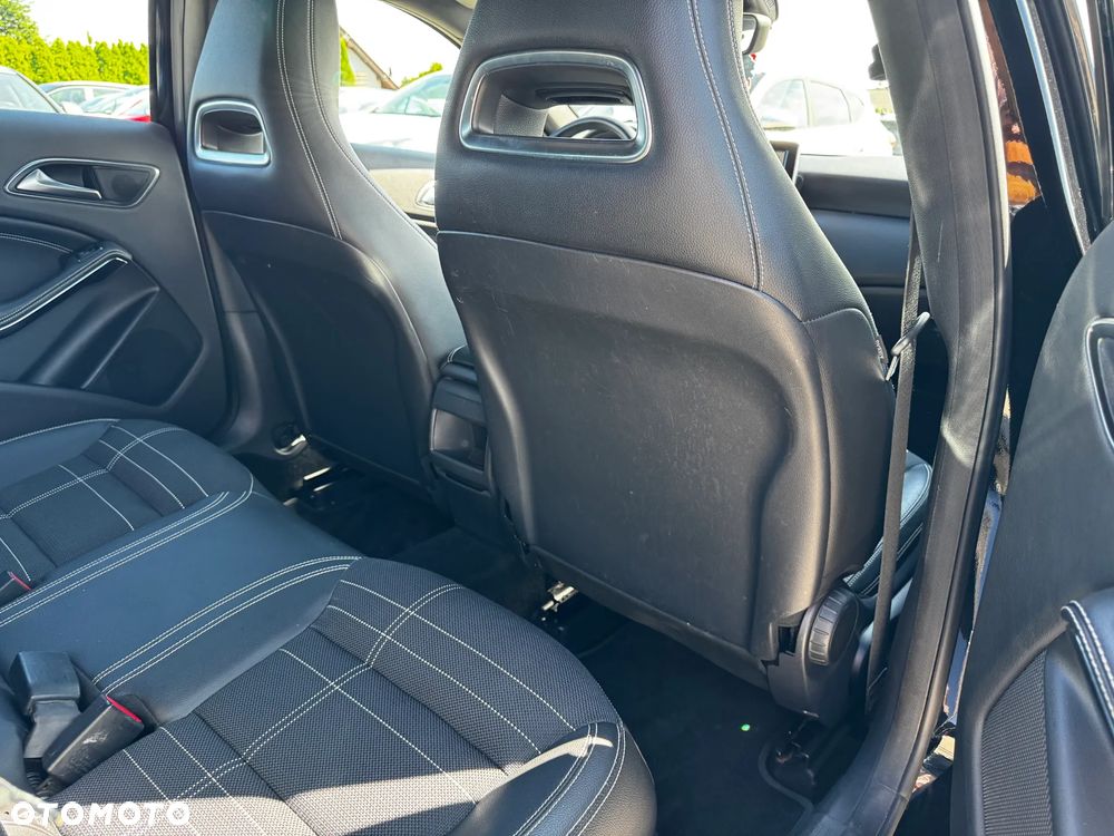 Mercedes-Benz Klasa A 180 (BlueEFFICIENCY) - 14