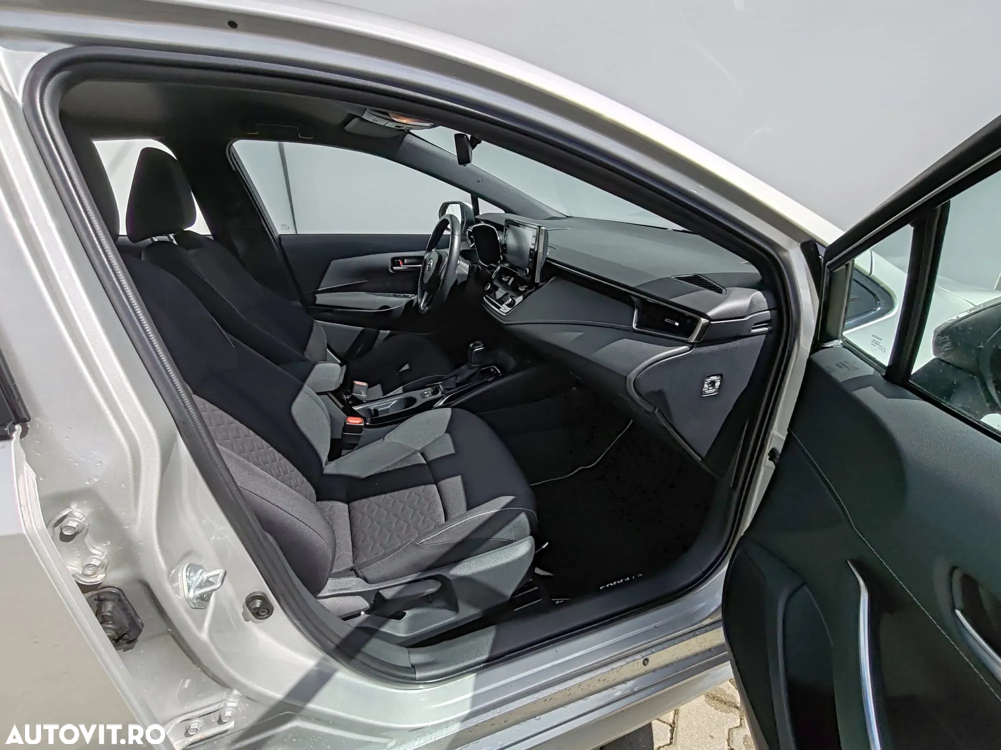 Toyota Corolla 1.8 HSD Dynamic - 7