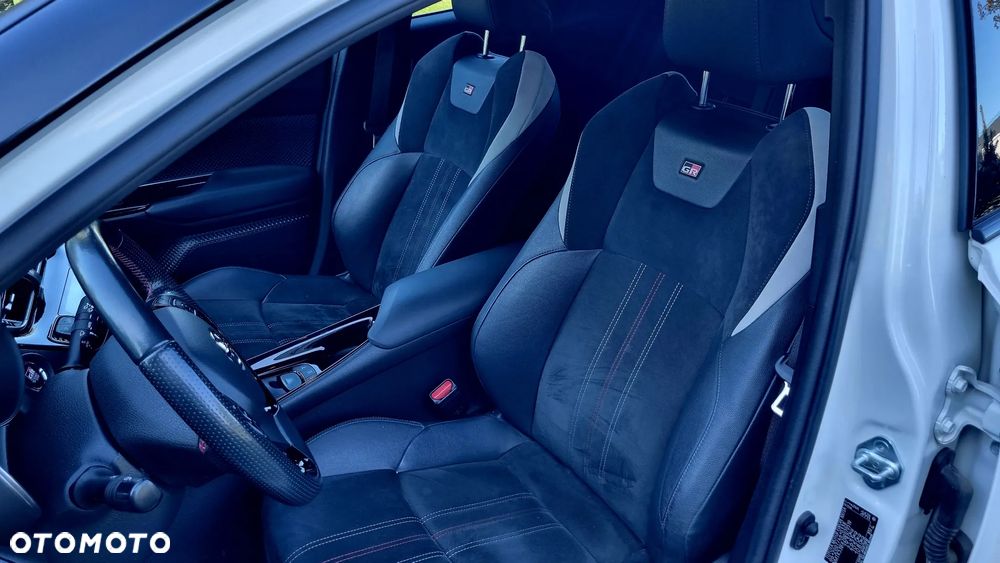 Toyota C-HR 2.0 Hybrid GR Sport - 8