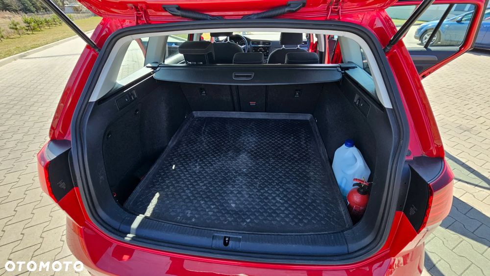 Volkswagen Golf - 11