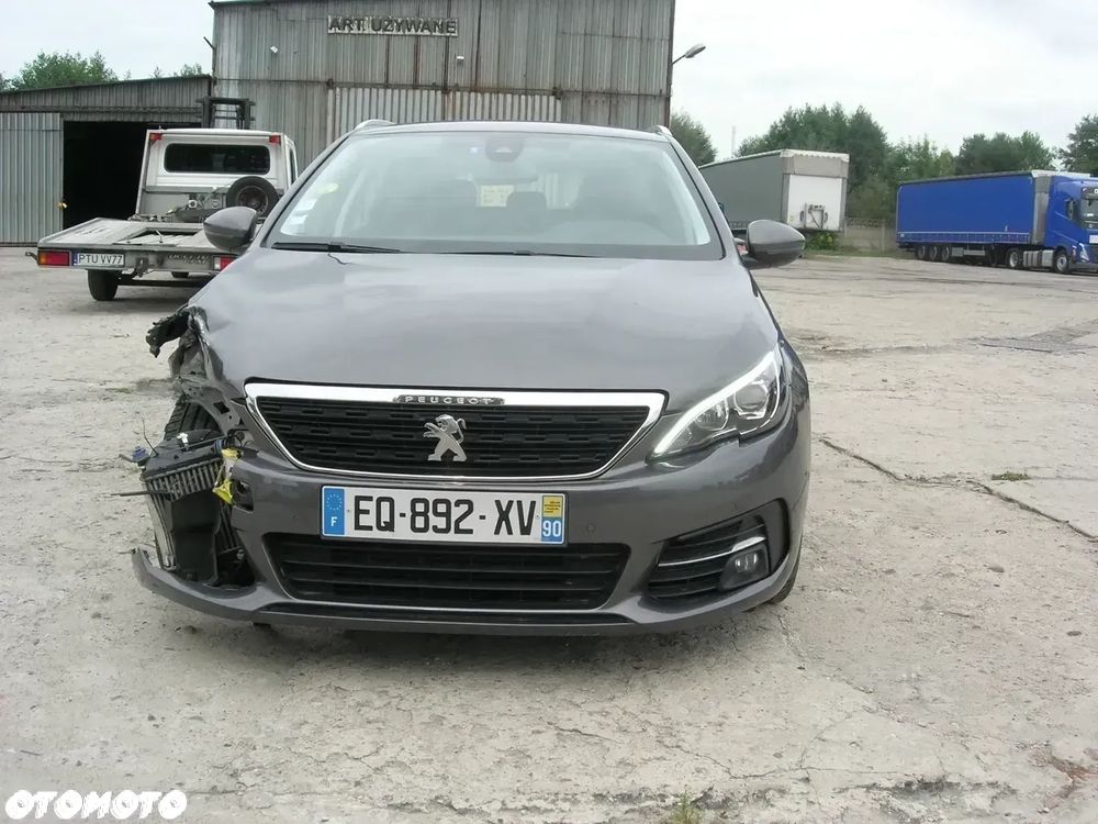 Peugeot 308 SW 1.6 BlueHDi Active S&S - 8