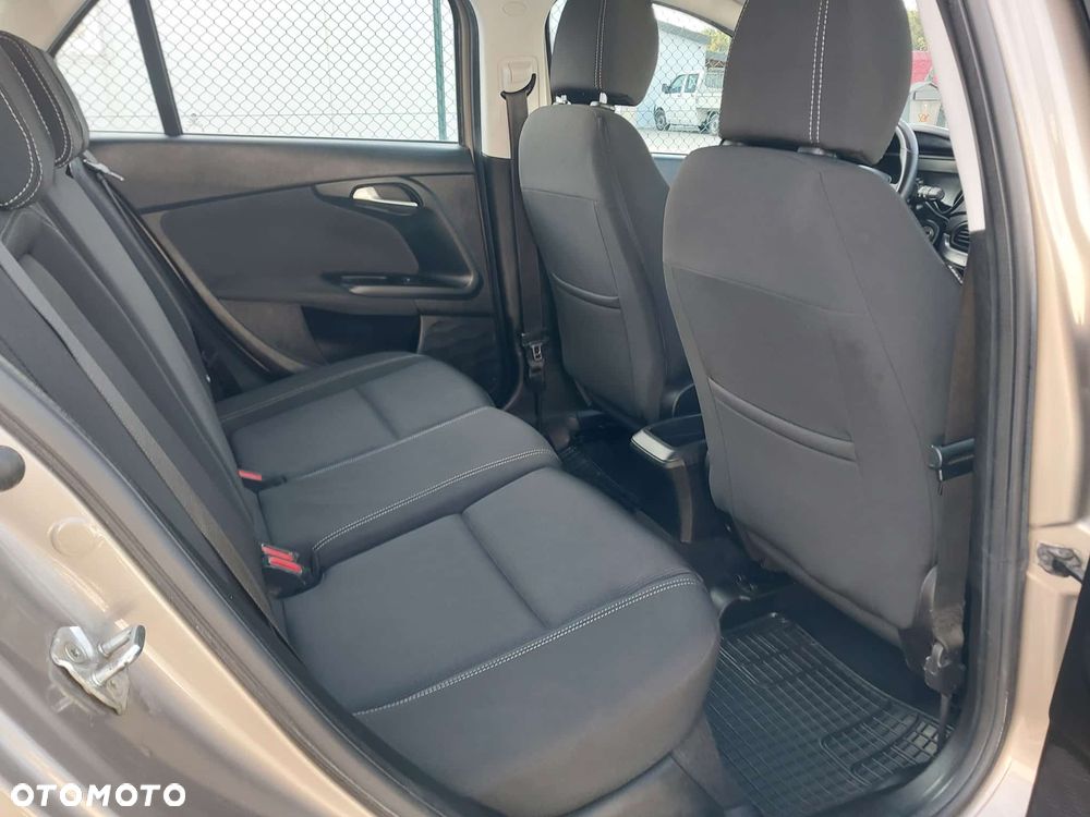 Fiat Tipo - 18