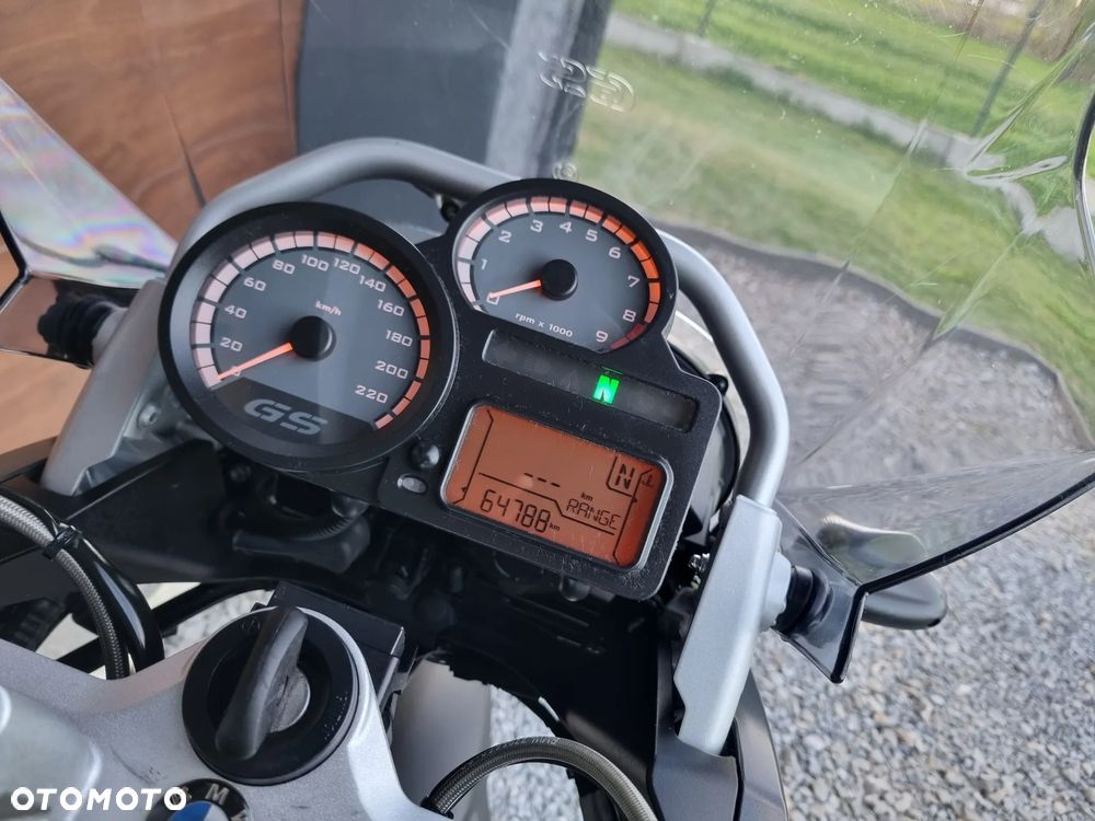BMW R - 26