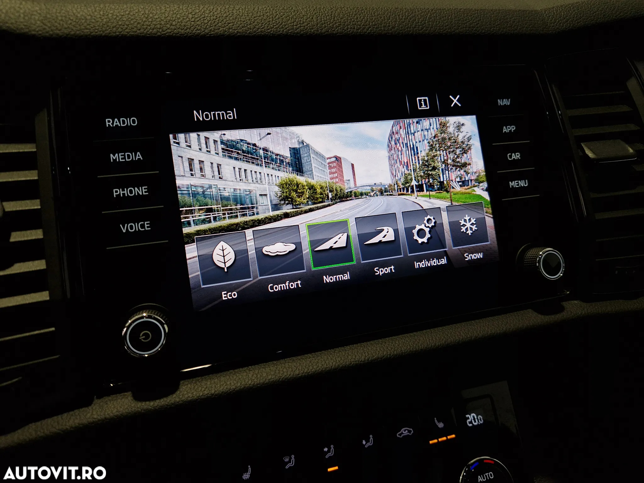 Skoda Kodiaq 2.0 TDI 4X4 DSG Sportline - 30