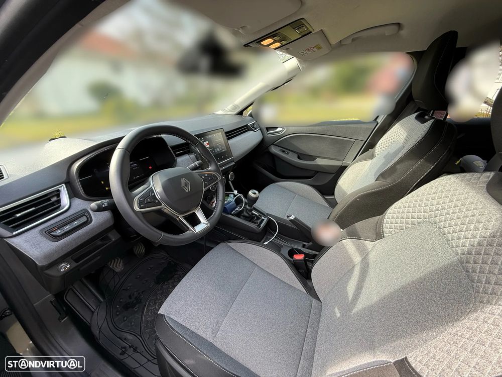 Renault Clio 1.0 TCe Techno Bi-Fuel - 6