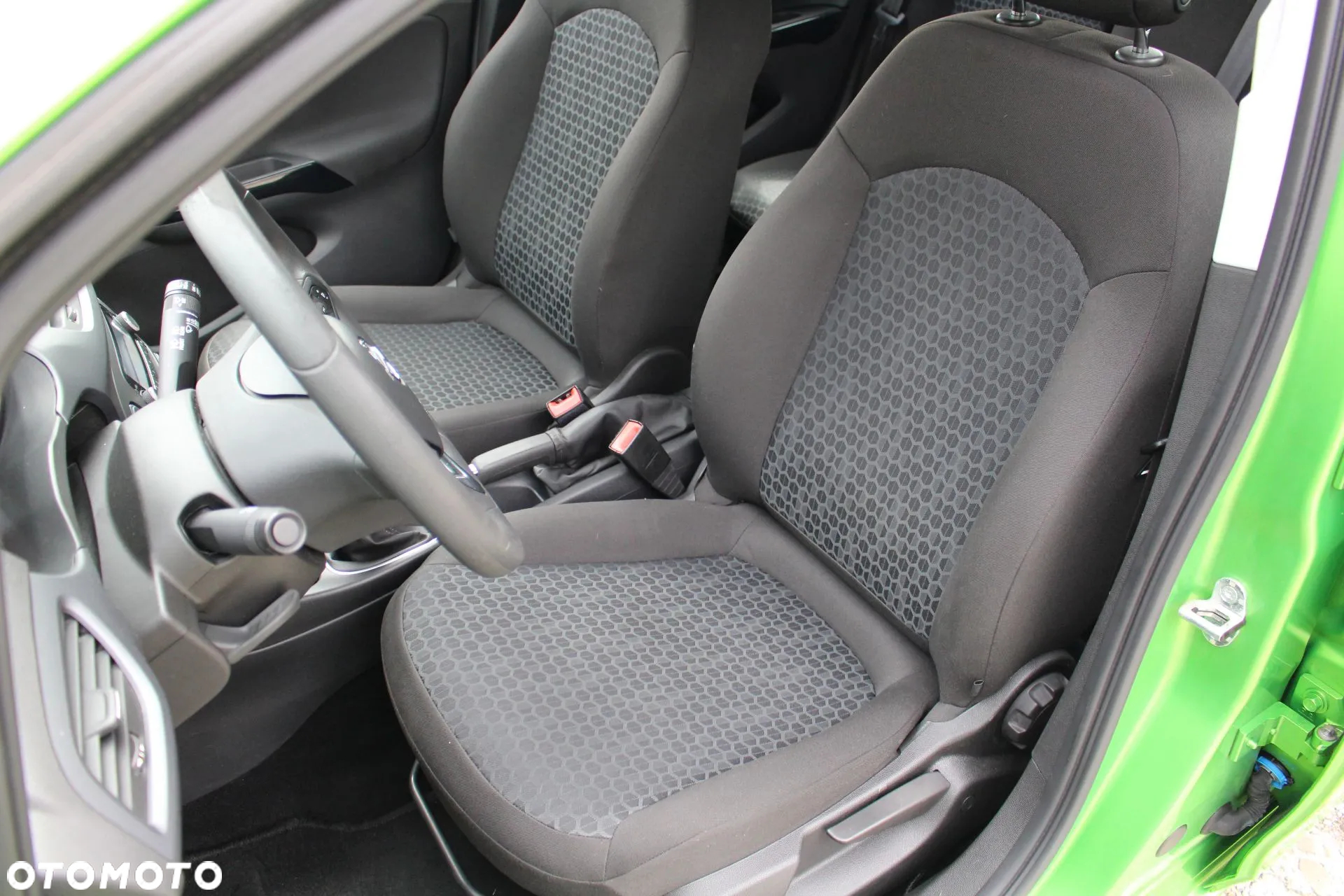 Opel Corsa 1.4 Color Edition - 12