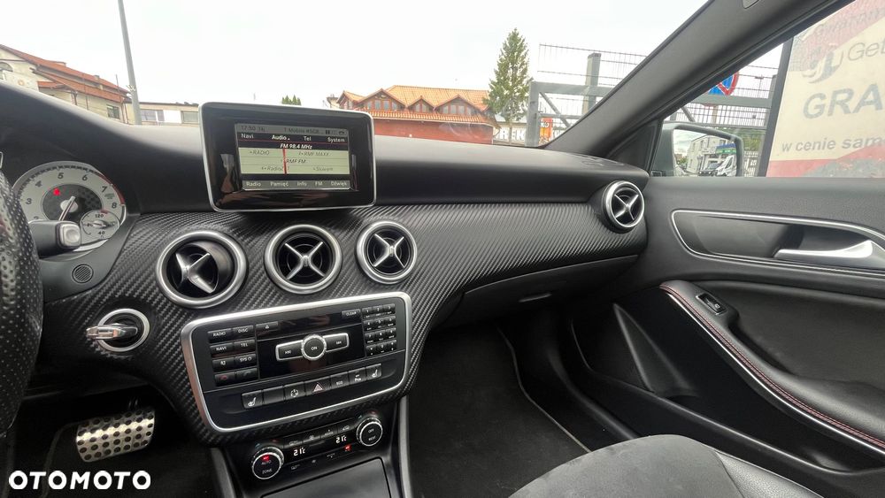 Mercedes-Benz Klasa A 250 4-Matic AMG Line - 11