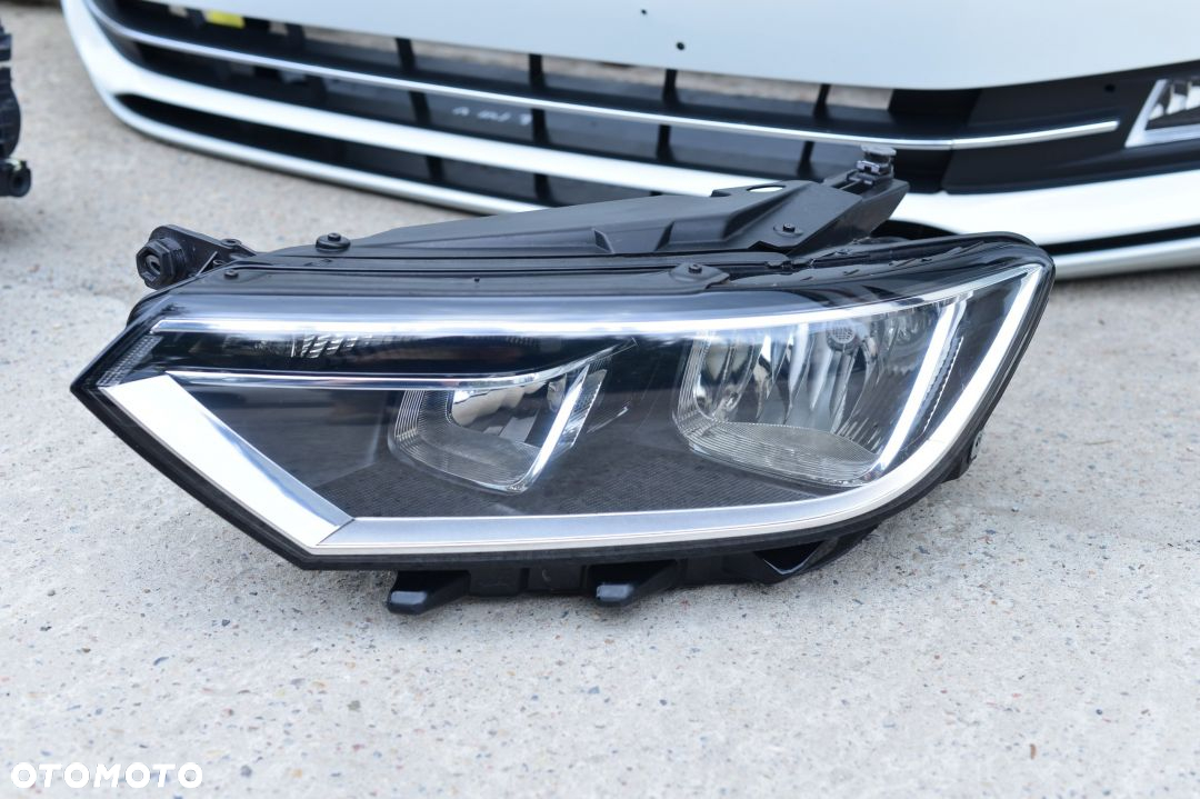 MASKA ZDERZAK BŁOTNIK REFLEKTOR PAS VW PASSAT B8 - 9