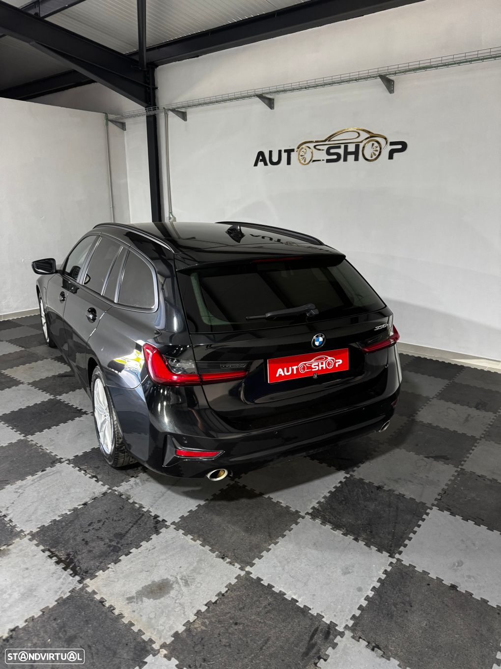 BMW 330 - 15