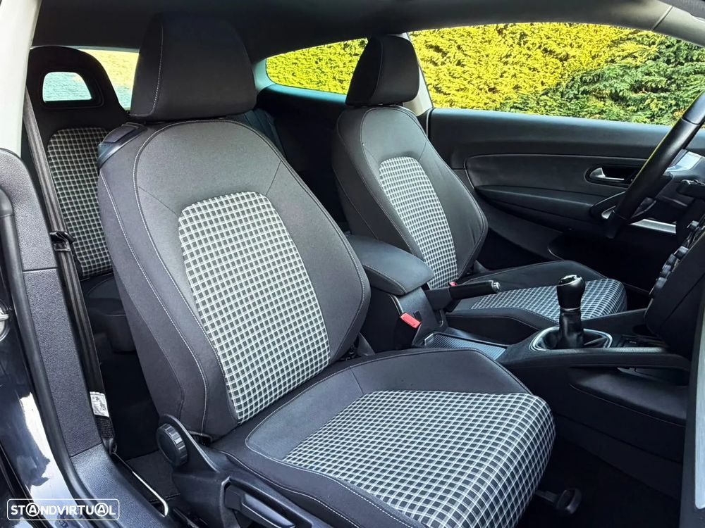 VW Scirocco 2.0 TDI Sport - 20