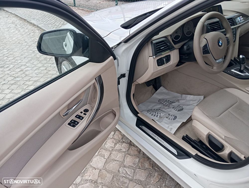 BMW 320 i Auto Line Modern - 6