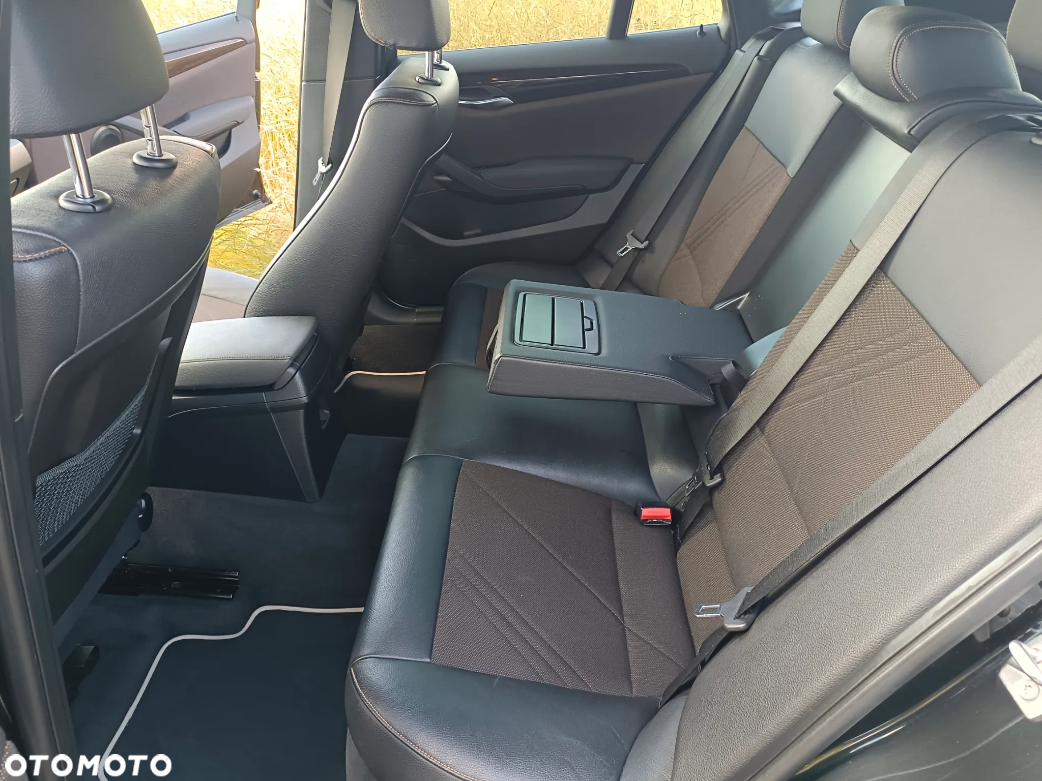 BMW X1 xDrive18d xLine - 11