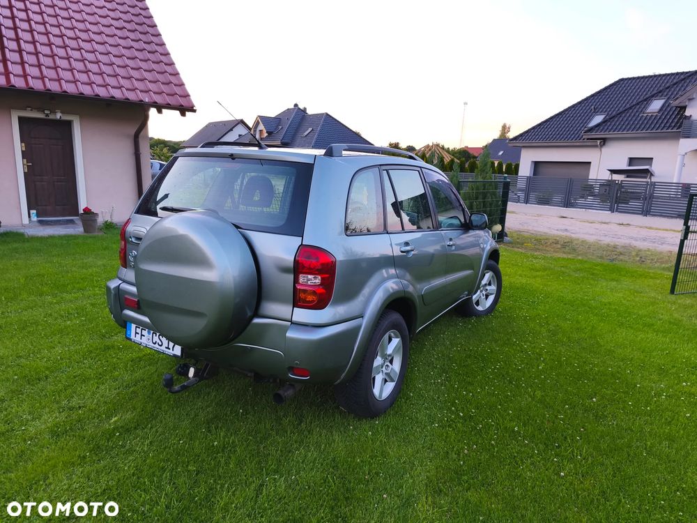 Toyota RAV4 2.0 D-4D 4x4 - 7
