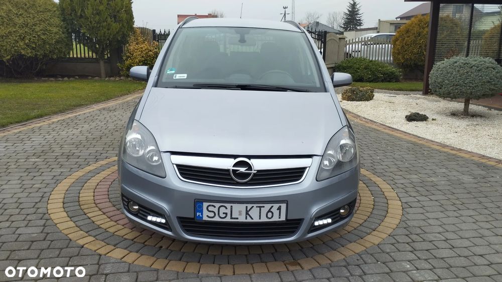 Opel Zafira 1.8 Cosmo - 7