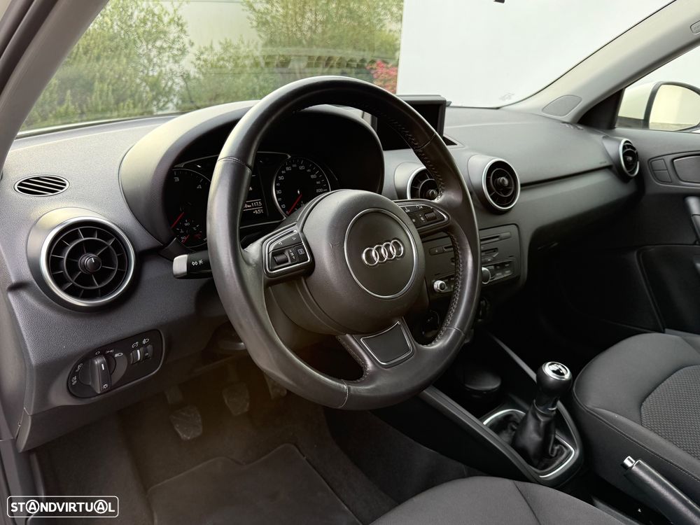 Audi A1 Sportback 1.6 TDI Advance - 23