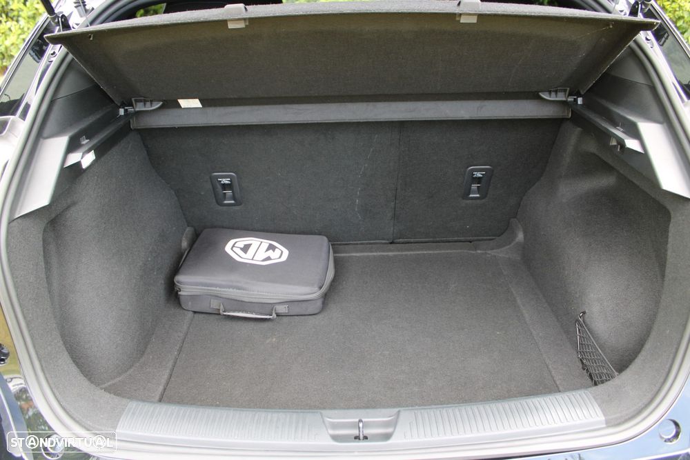 MG MG4 64 kWh Comfort - 8