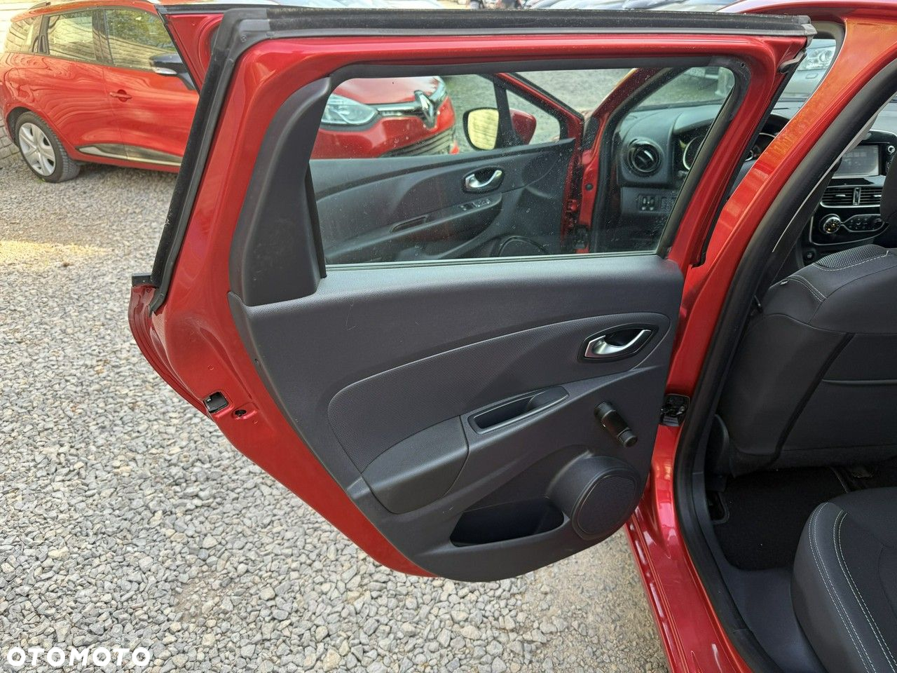 Renault Clio - 21