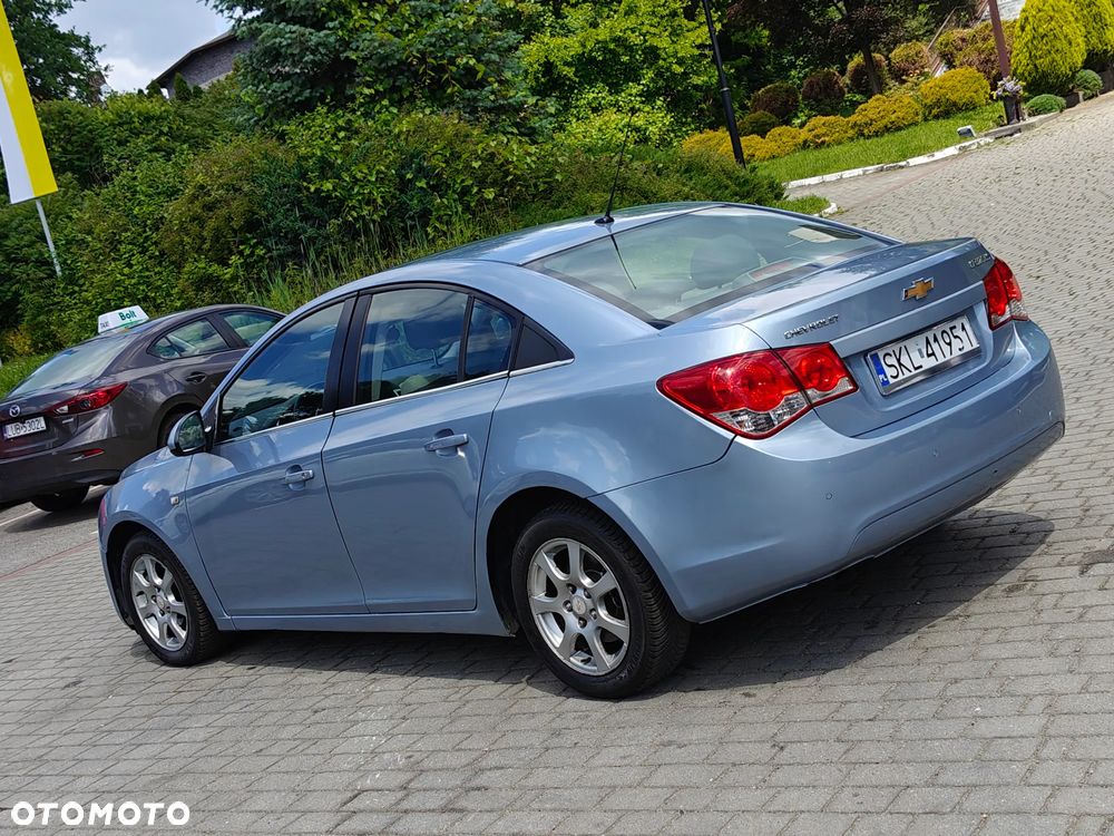 Chevrolet Cruze 2.0 LS - 16