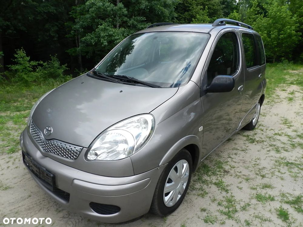 Toyota Yaris Verso 1.3 Automatik Sol - 1