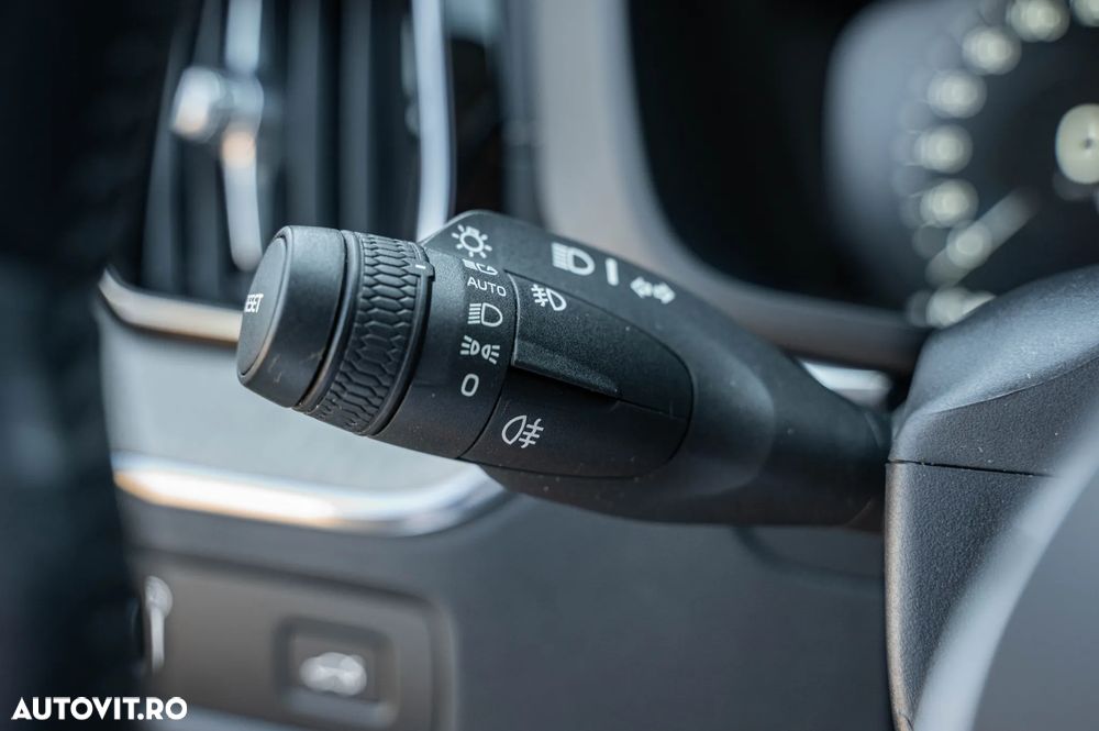 Volvo XC 60 B4 D Geartronic Inscription - 28