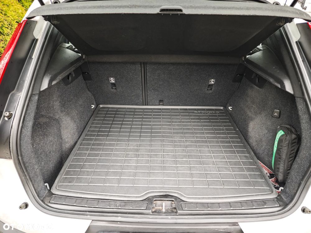 Volvo XC 40 T3 Momentum - 15