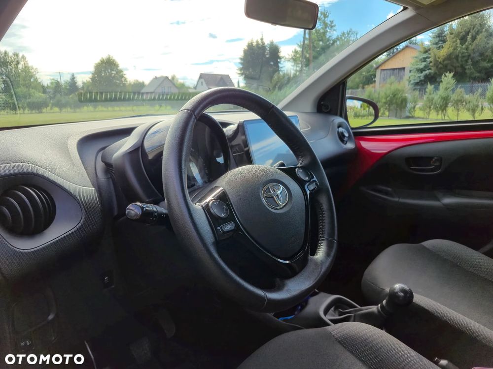 Toyota Aygo x-play - 18