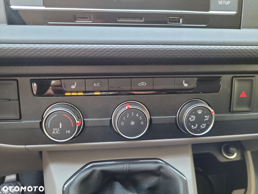 Volkswagen T6.1 Transporter - 10