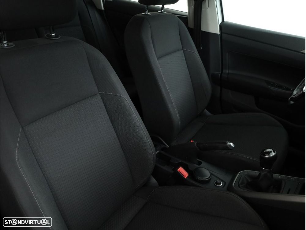 VW Polo 1.0 Confortline - 16