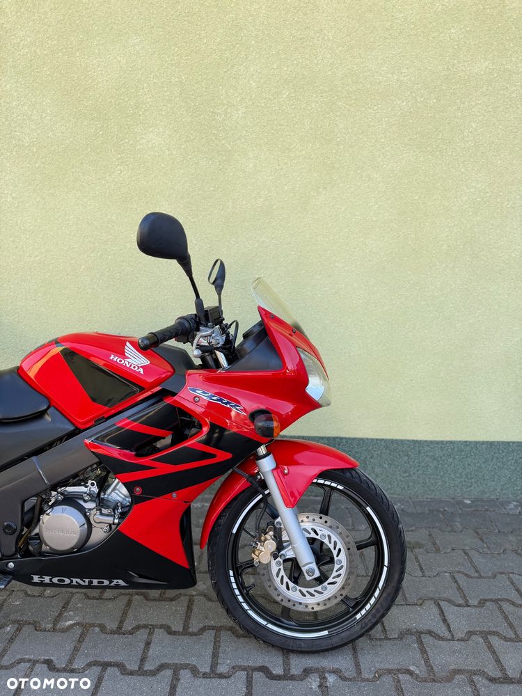 Honda CBR - 6