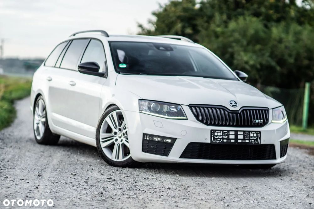 Skoda Octavia Combi 2.0 TDI (Green tec) RS - 3