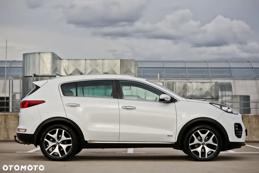 Kia Sportage 2,0 CRDI AWD GT Line - 2