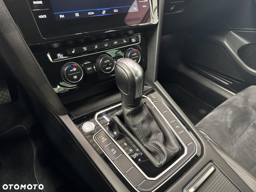 Volkswagen Passat - 15