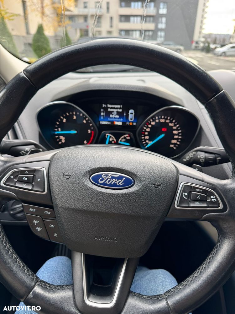 Ford Kuga 2.0 TDCi 4WD Powershift Titanium - 12