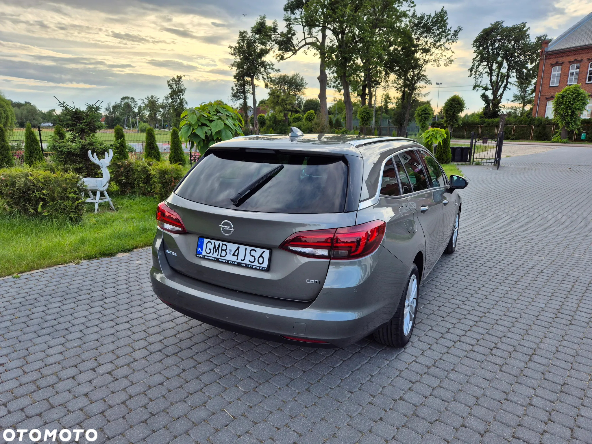 Opel Astra 1.6 D (CDTI) Start/Stop Sports Tourer Dynamic - 16