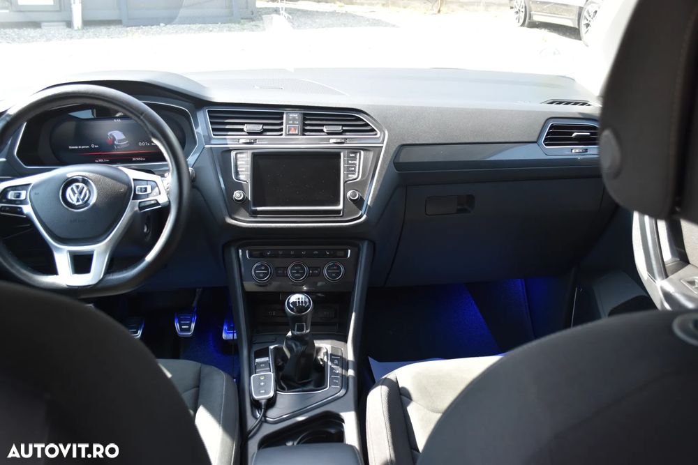 Volkswagen Tiguan - 15