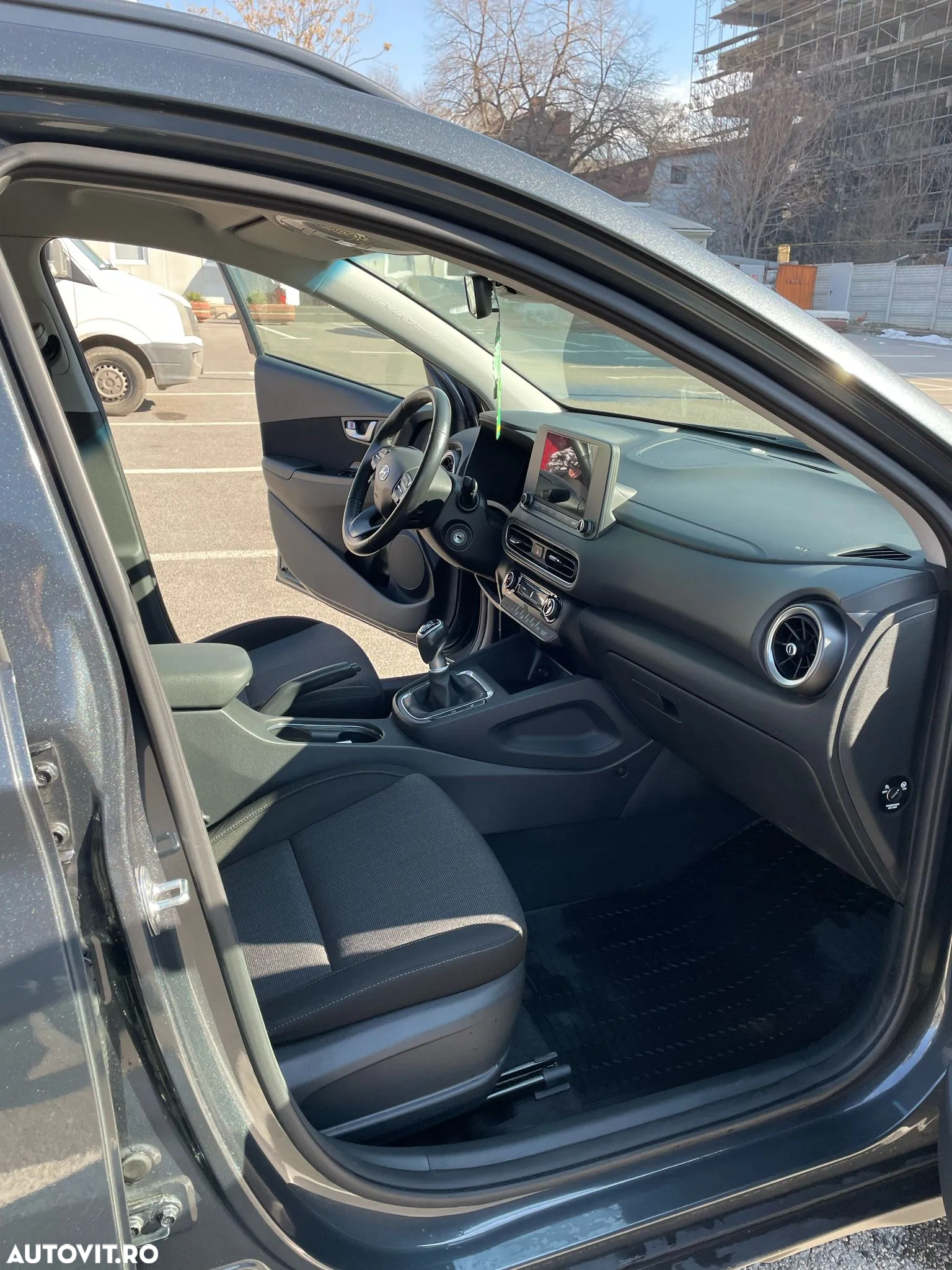 Hyundai KONA - 20
