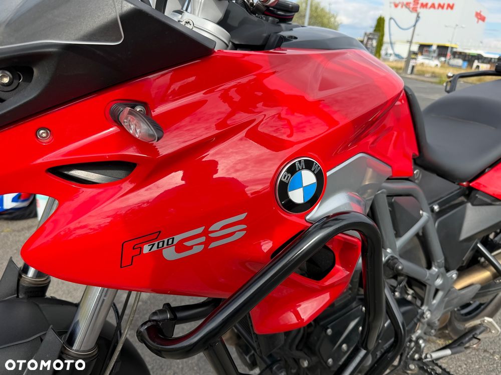 BMW F - 8