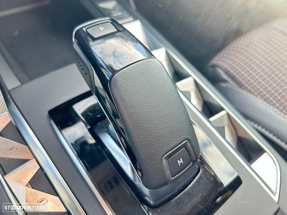 DS DS3 1.2 PureTech Performance Line EAT8 - 18