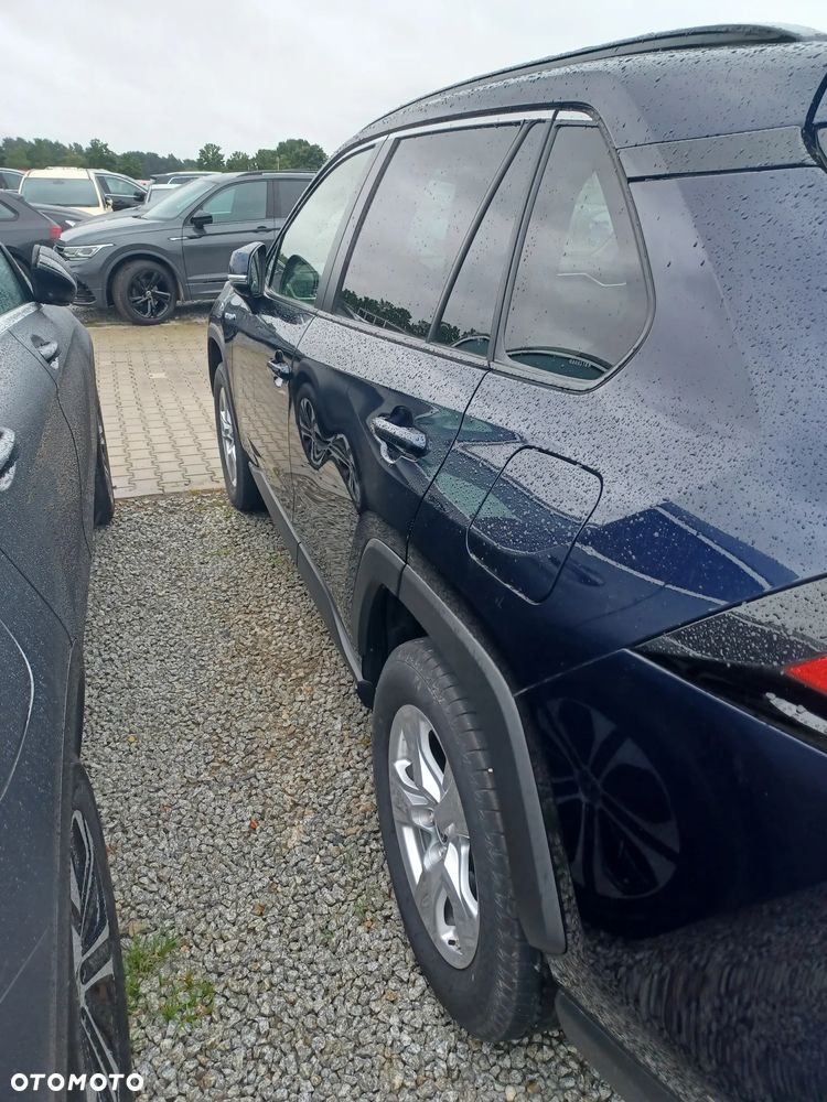 Toyota RAV4 - 6