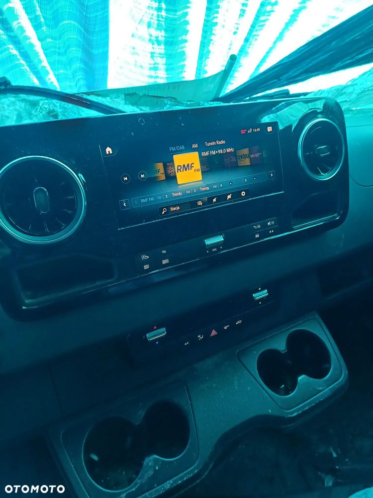 Mercedes-Benz Sprinter - 7