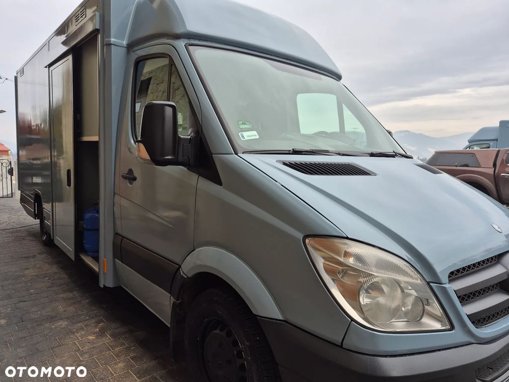Mercedes-Benz Food Truck Pizza Samochód gastronomiczny Sklep-Bar - 16