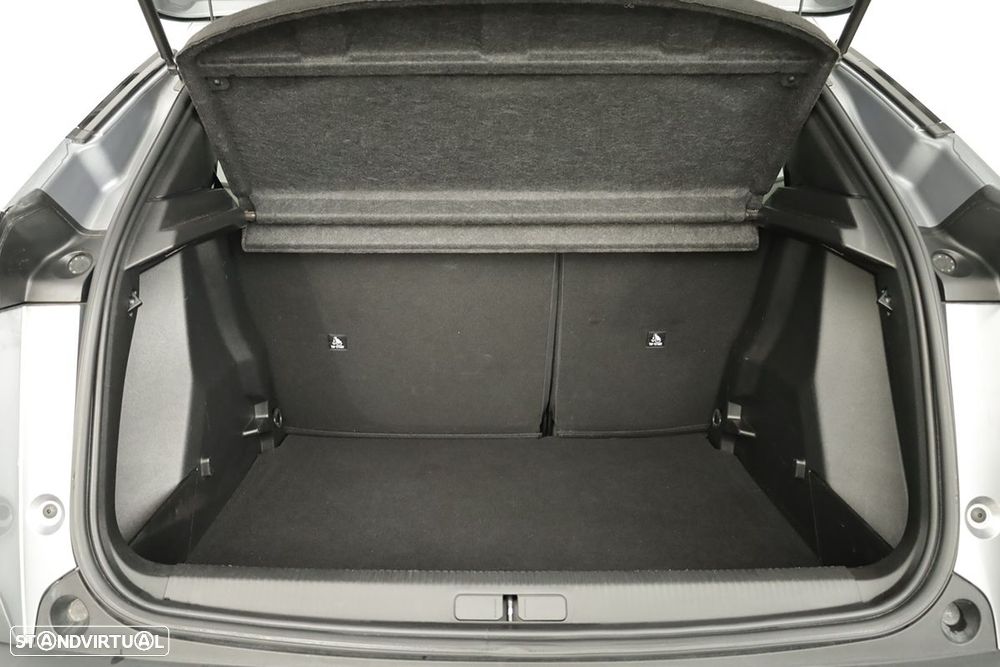 Peugeot 2008 1.2 PureTech Allure - 23