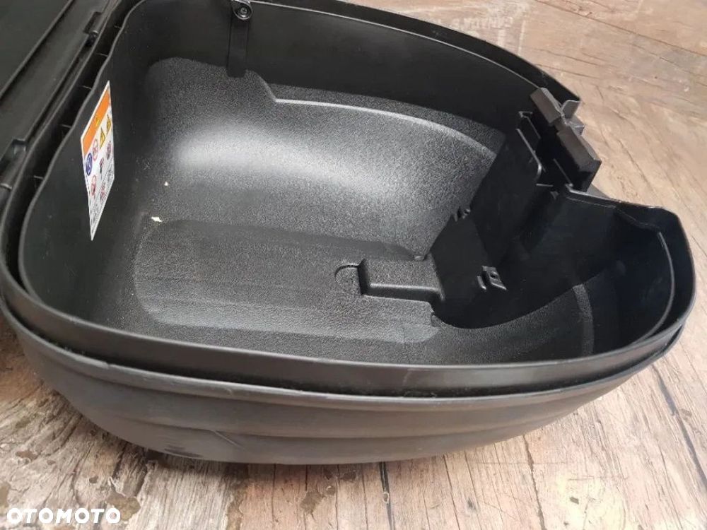 Kufer centralny z oparciem Honda CB VFR - 15