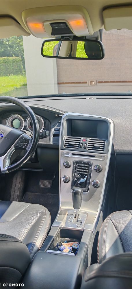 Volvo XC 60 D5 AWD Summum - 3