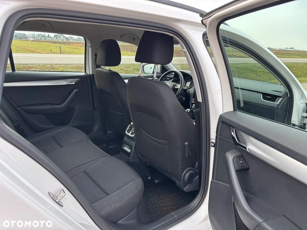 Skoda Octavia 1.6 TDI SCR Ambition - 10