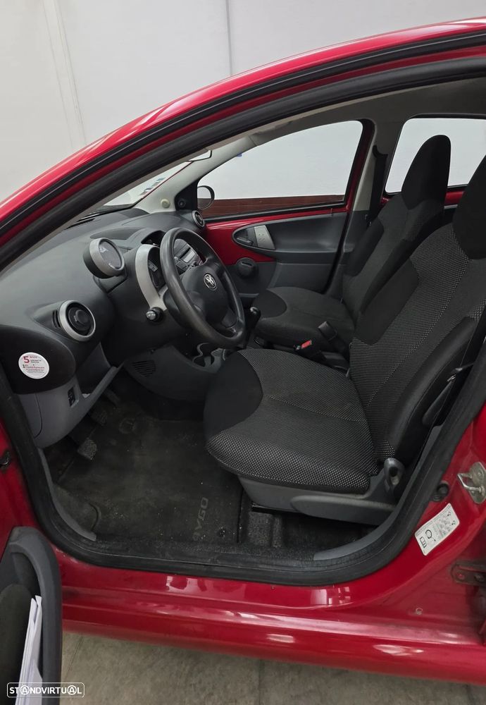 Toyota Aygo 1.0 Plus Sport Pack - 5