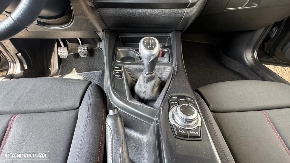BMW 116 d EDynamics Line Sport - 36