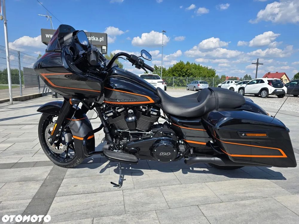Harley-Davidson Touring Road Glide - 28