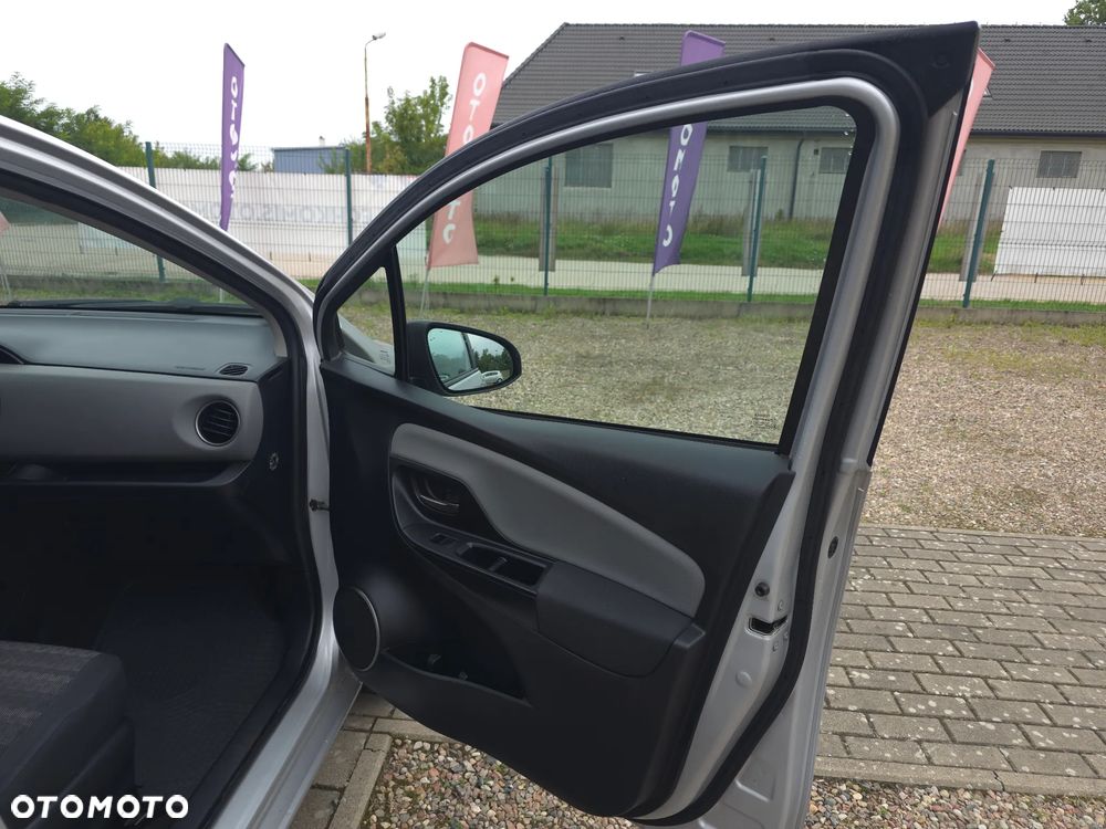 Toyota Yaris 1.33 Premium EU6 - 14